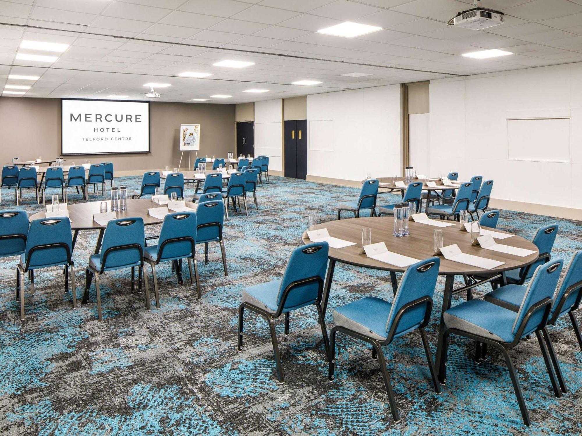 Mercure Telford Centre Hotel Екстериор снимка