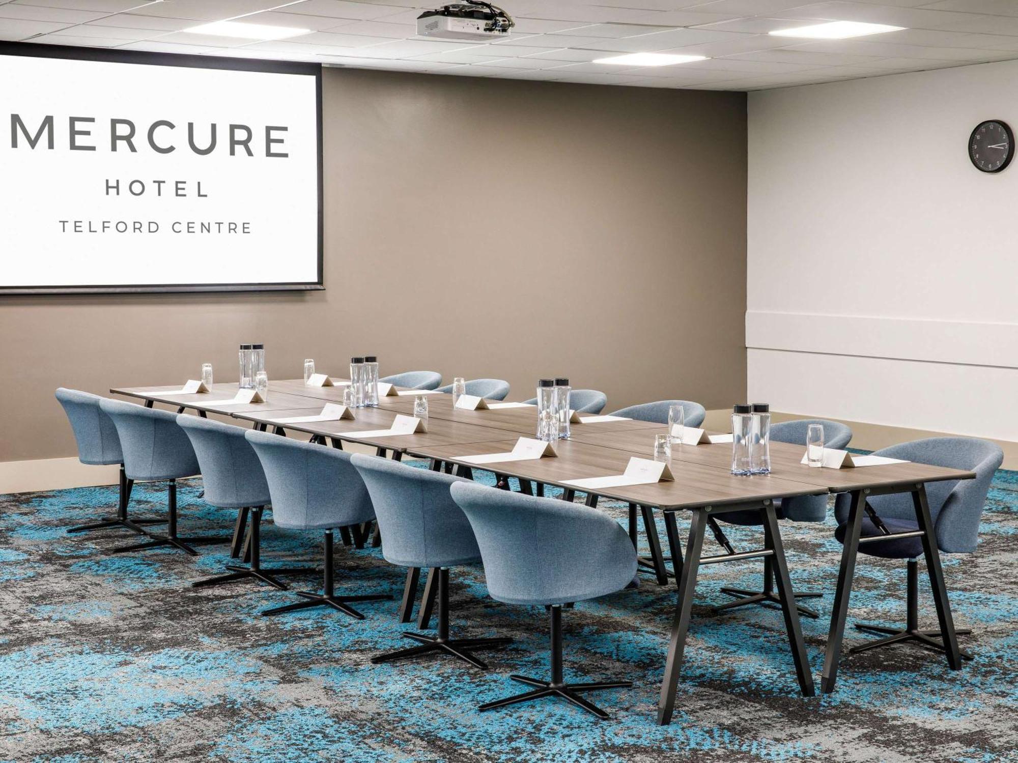 Mercure Telford Centre Hotel Екстериор снимка